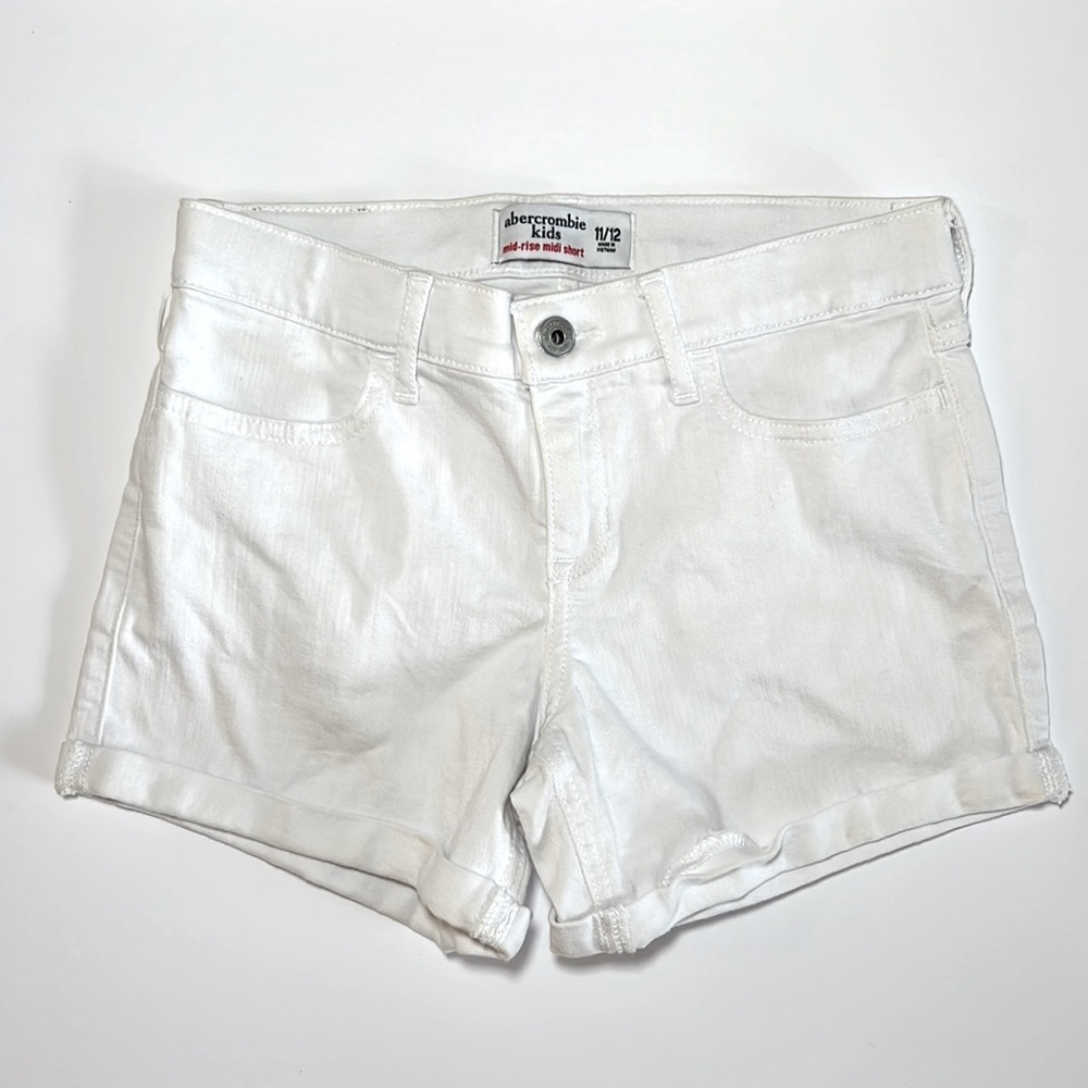 Abercrombie Kids white mid-rise midi shorts size 11-12 perfect condition